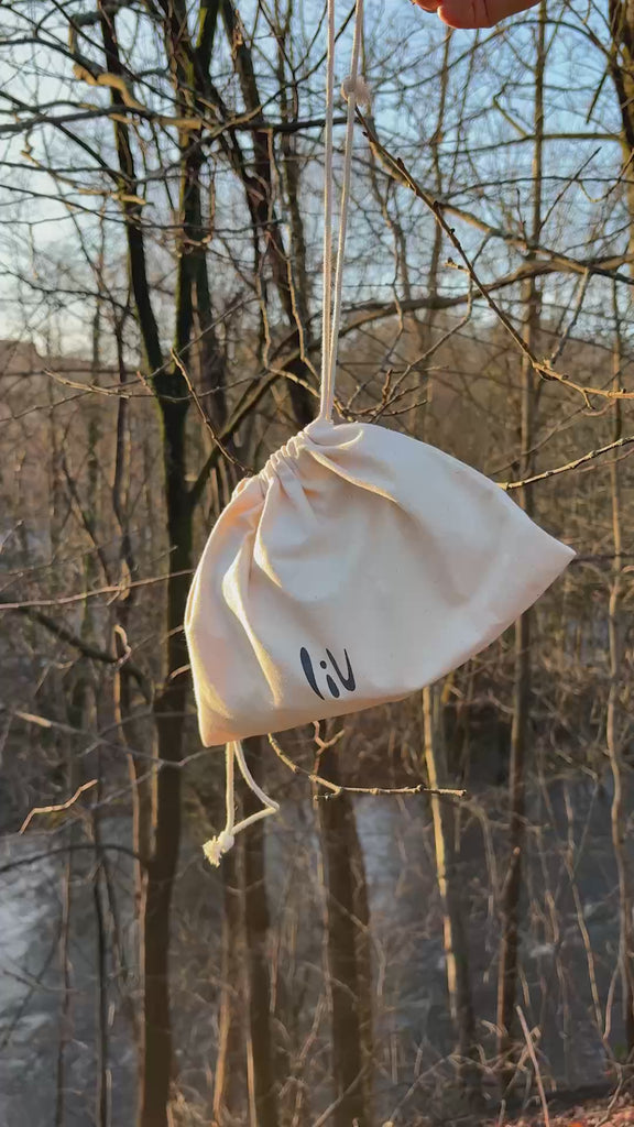 Video with Liv pouch
